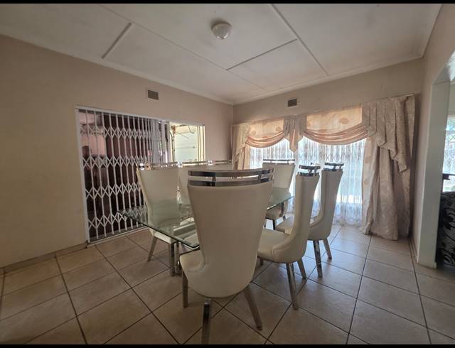 4 BEDROOM HOUSE FOR SALE IN VANDERBIJLPARK SW 1
